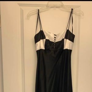 Juniors black and white long formal dress size 7.